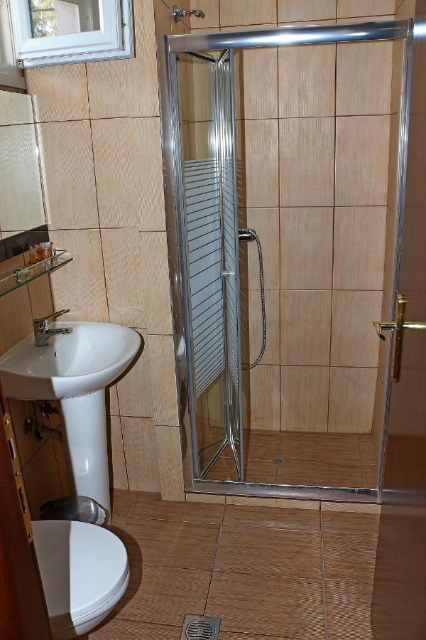 Kristal Hotel Прінос Екстер'єр фото