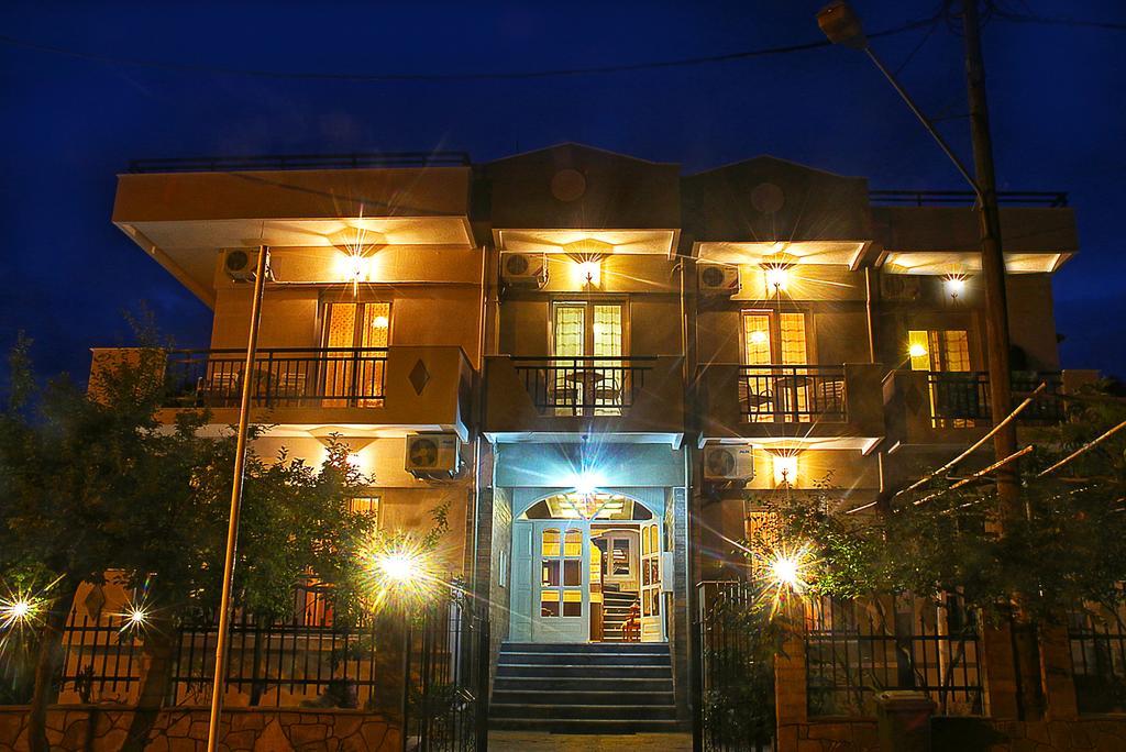 Kristal Hotel Прінос Екстер'єр фото