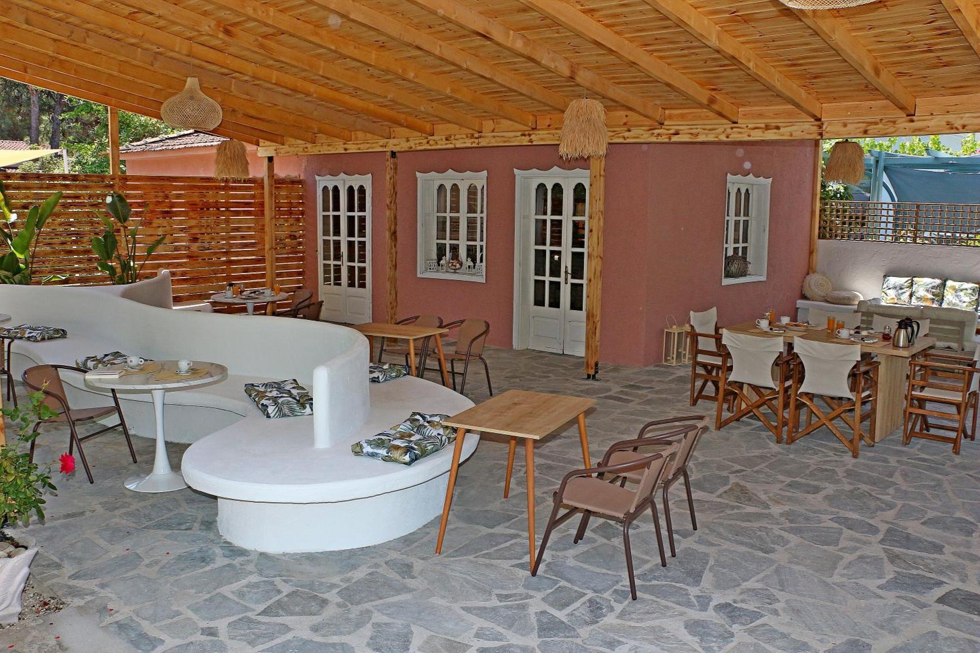 Kristal Hotel Прінос Екстер'єр фото